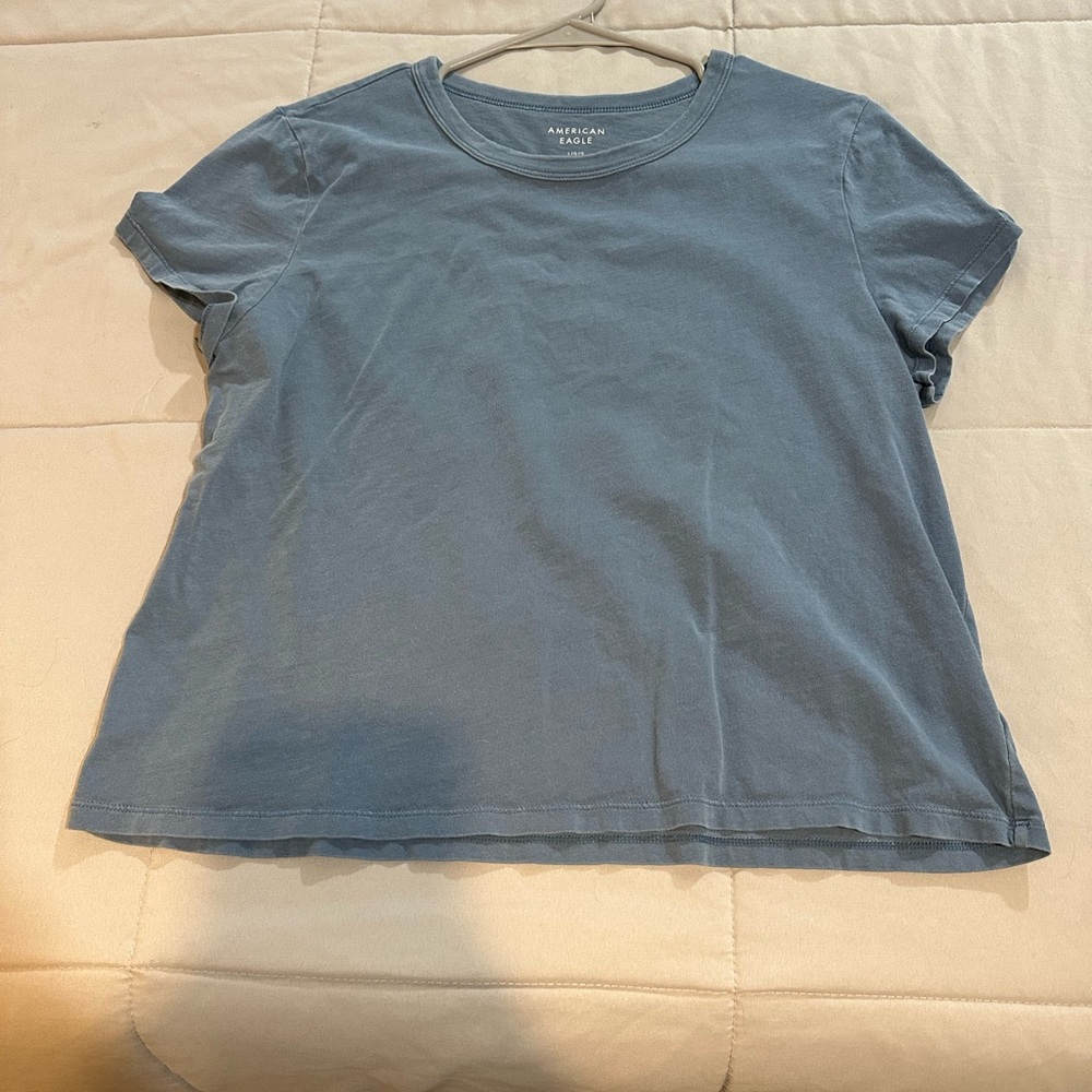 American Eagle Outfitters Women's Blue T-Shirt